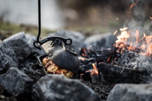Petromax Cast-iron Potato Cooker